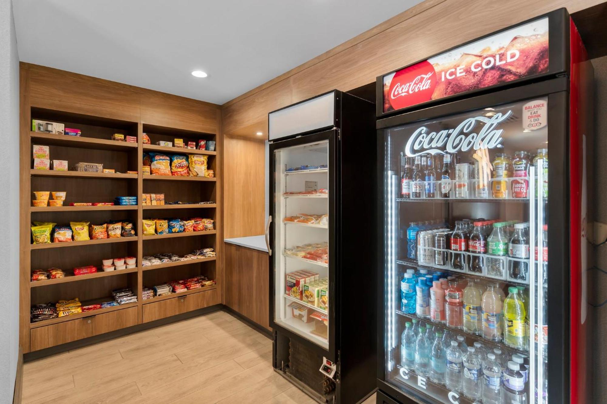 迪比克/加利纳假日酒店 外观 照片